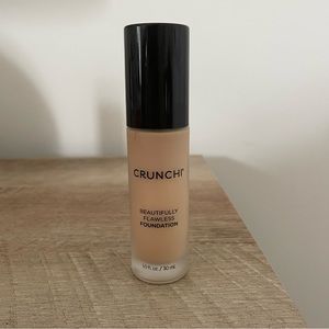 🚨SOLD🚨Crunchi 2.5 Liquid Foundation